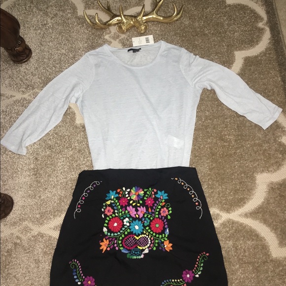 Vince pale blue linen top - Picture 3 of 6